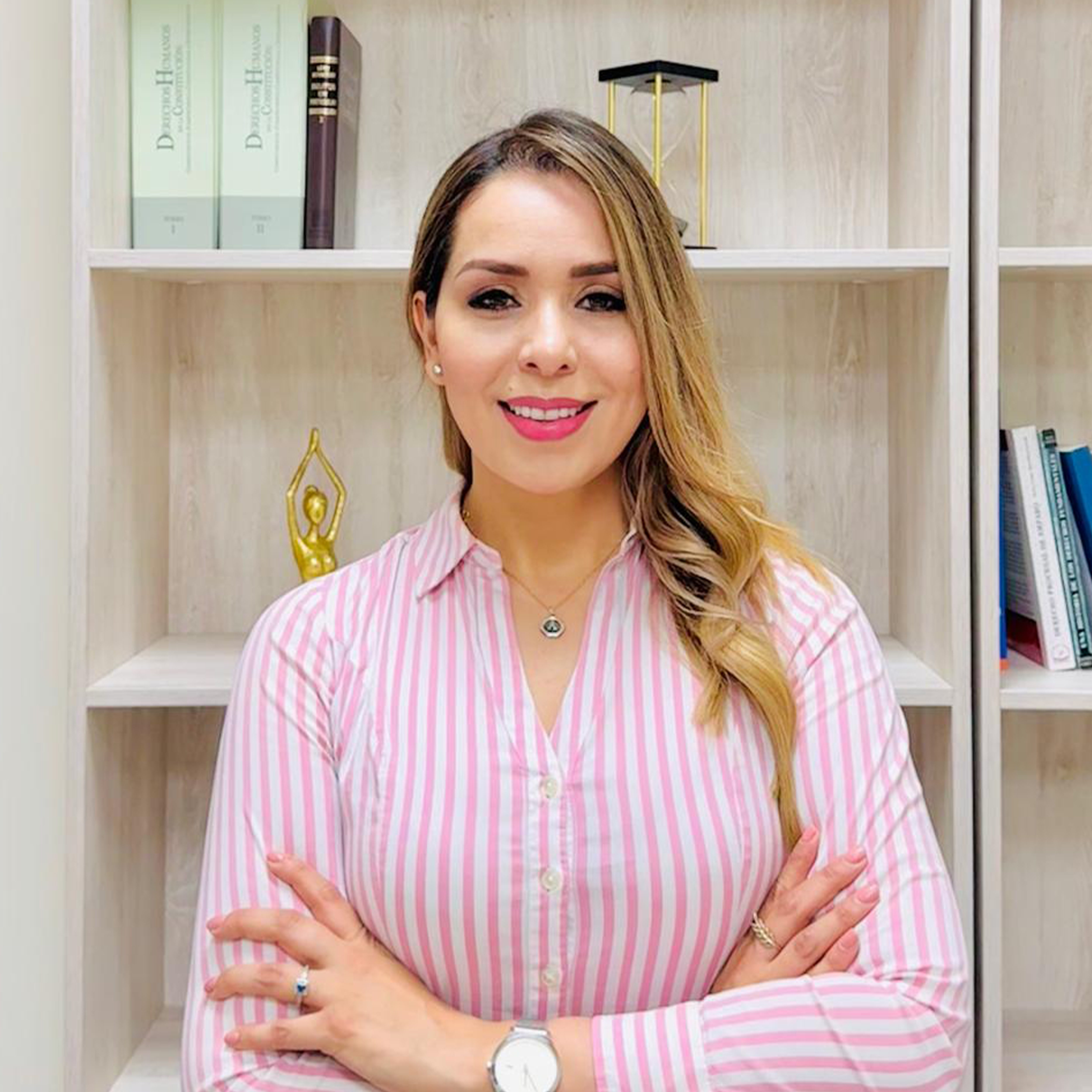 Lic. Alejandra Santiago Sainz